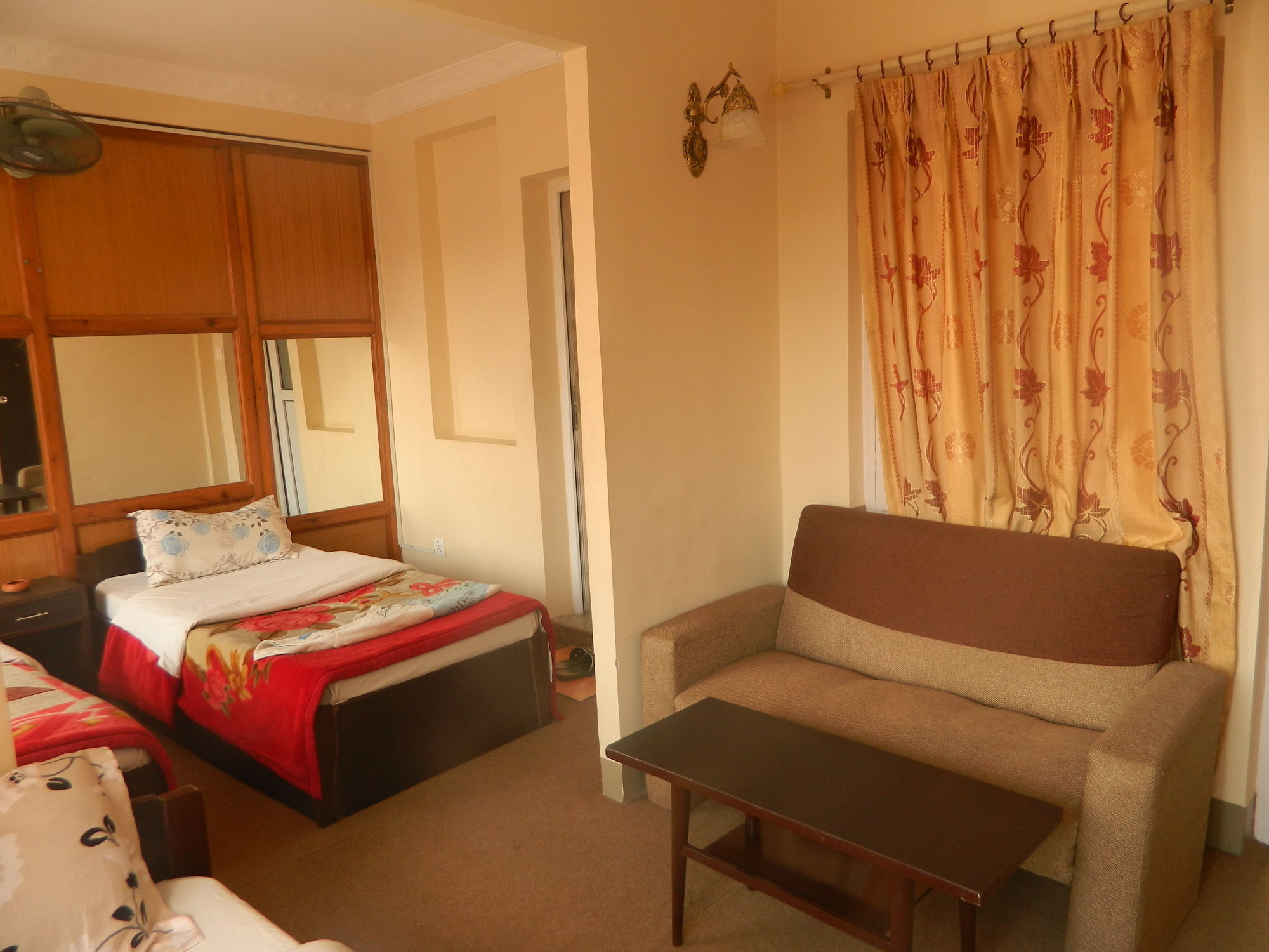 Om Tara Guest House Pvt Ltd Katmandu Eksteriør billede